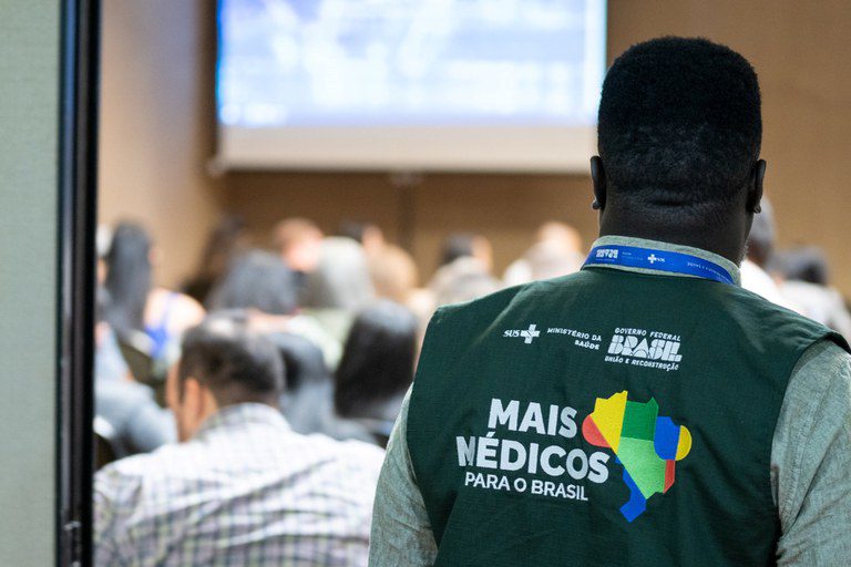 Mais Médicos abre 3,1 mil novas vagas com inscrições a partir desta segunda (5) Mais Médicos abre 3,1 mil novas vagas com inscrições a partir desta segunda (5)