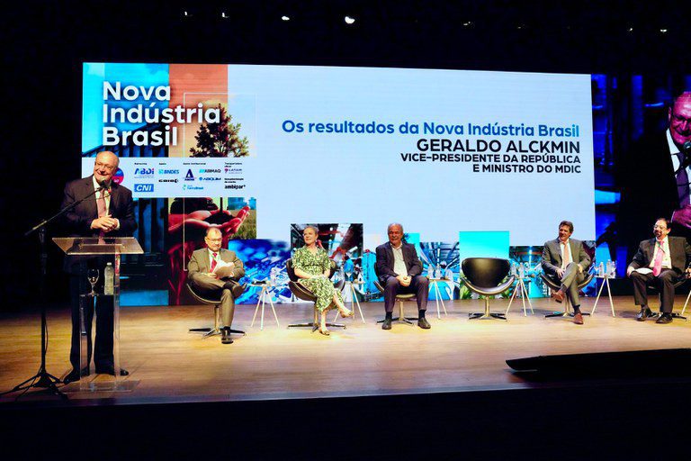 NIB ganha mais R$ 41 bilhões e chega a R$ 548 bi de financiamentos até 2026