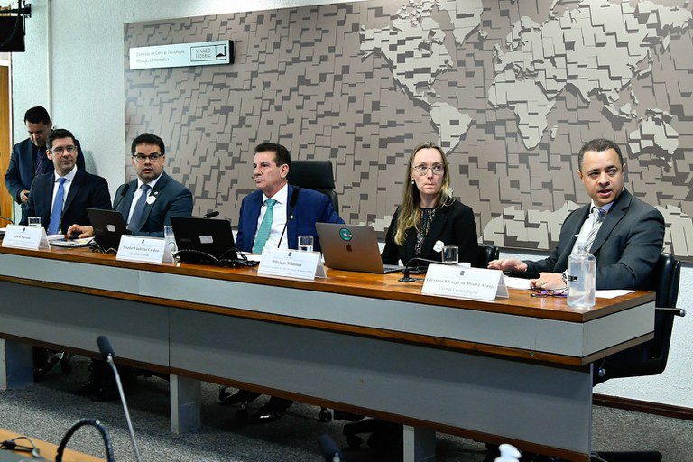 No Senado, MCTI detalha projeto sobre data centers e inteligência artificial No Senado, MCTI detalha projeto sobre data centers e inteligência artificial