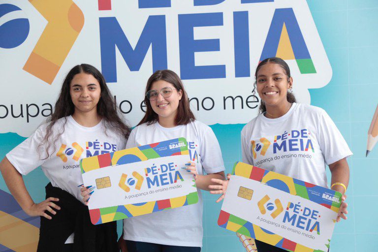 Pé-de-Meia Licenciaturas: pagamentos começam nesta quarta (7) Pé-de-Meia Licenciaturas: pagamentos começam nesta quarta (7)