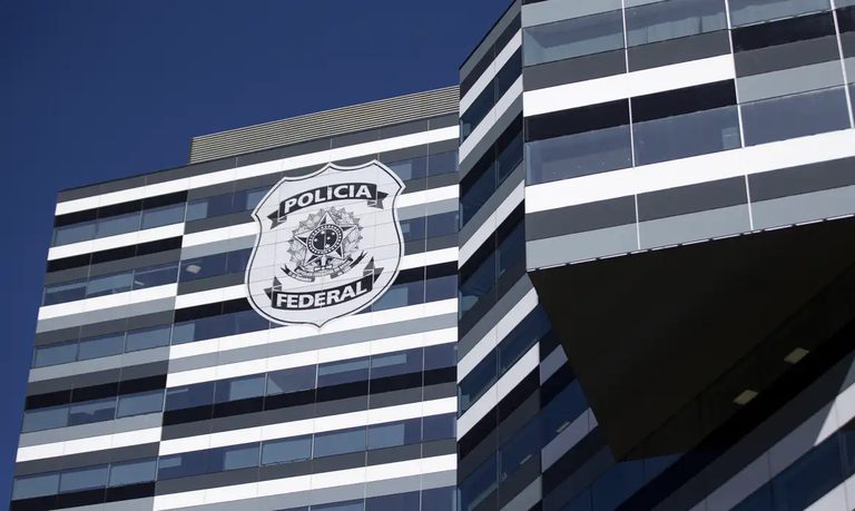 Polícia Federal alerta sobre sites falsos de concursos da instituição Polícia Federal alerta sobre sites falsos de concursos da instituição