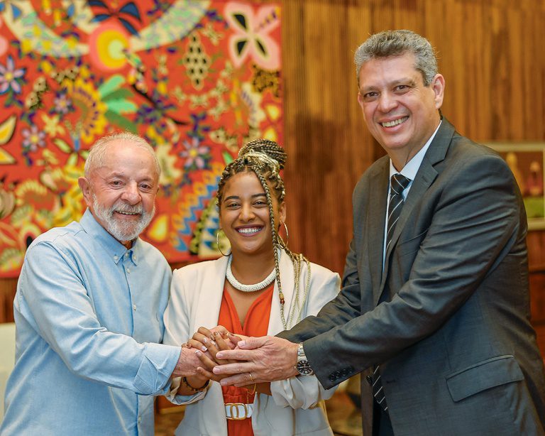 Lula escolhe a ativista climática Marcele Oliveira como a Campeã de Juventude da COP 30 Lula escolhe a ativista climática Marcele Oliveira como a Campeã de Juventude da COP 30