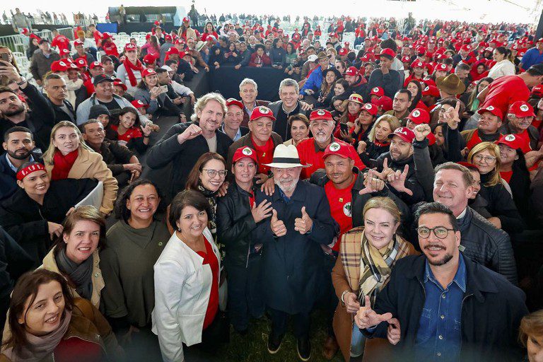 ****Presidente Lula: "Quanto mais gente estiver produzindo no campo, mais barato fica e todo mundo vive” ****Presidente Lula: "Quanto mais gente estiver produzindo no campo, mais barato fica e todo mundo vive”