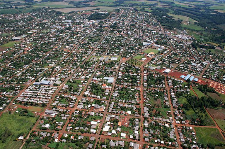 Quedas do Iguaçu (PR) obtém reconhecimento de situação de emergência por estiagem Quedas do Iguaçu (PR) obtém reconhecimento de situação de emergência por estiagem