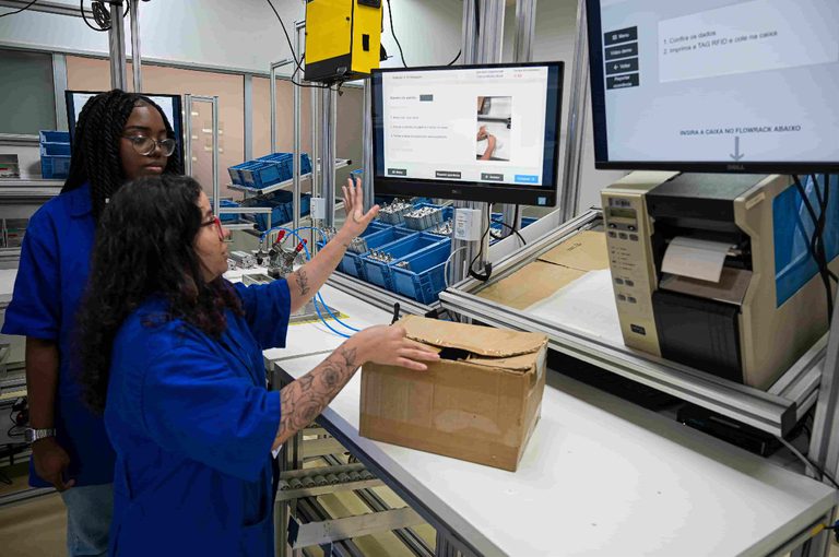 Renda per capita tem aumento recorde de 4,7% e desigualdades caem ao menor nível desde 2012 Renda per capita tem aumento recorde de 4,7% e desigualdades caem ao menor nível desde 2012