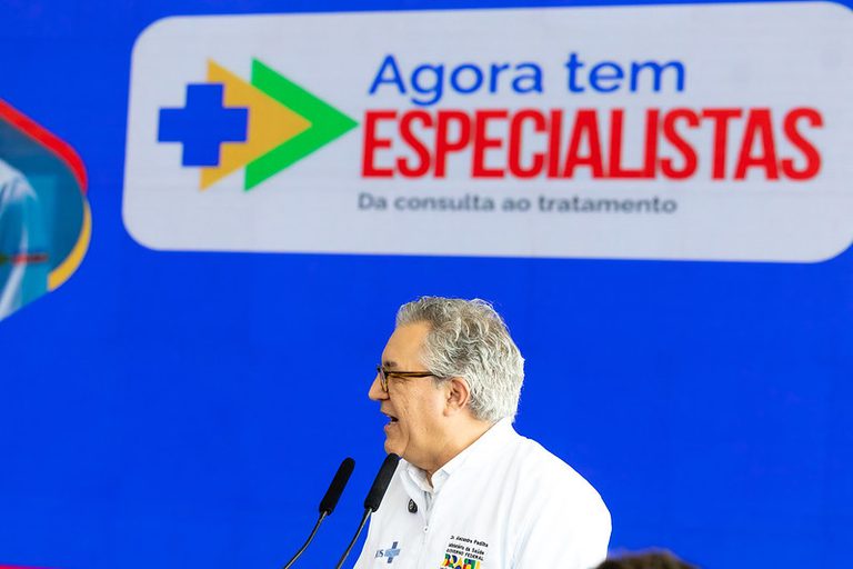 Saúde decreta situação de emergência para implementar Agora Tem Especialistas Saúde decreta situação de emergência para implementar Agora Tem Especialistas