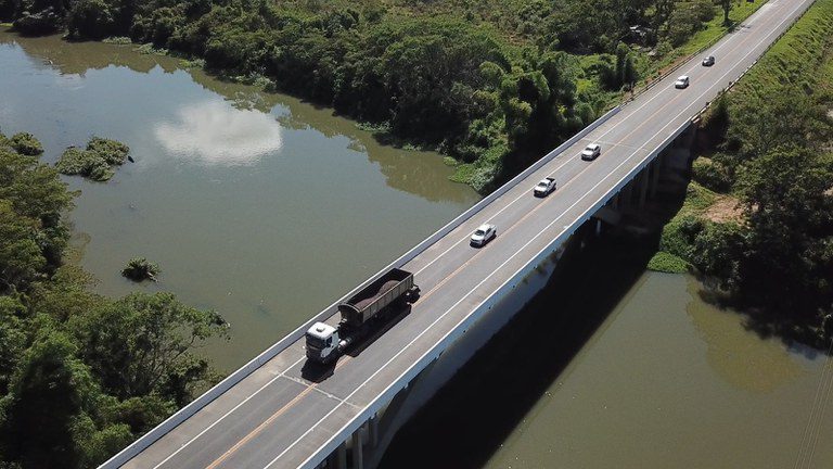 Governo suspende contrato de concessionária da Rodovia do Aço por ineficiência Governo suspende contrato de concessionária da Rodovia do Aço por ineficiência