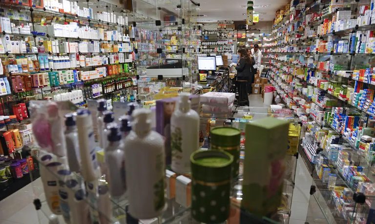 Brasil e Chile fecham acordo para facilitar comércio no setor de cosméticos Brasil e Chile fecham acordo para facilitar comércio no setor de cosméticos