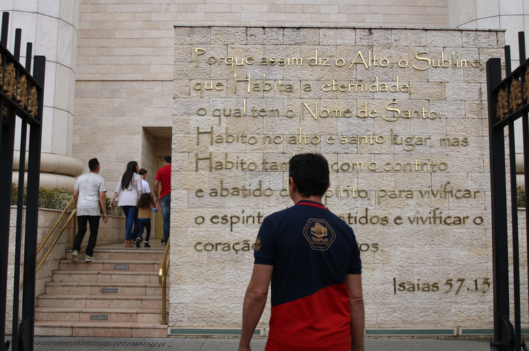 Caminhos da Reportagem revela crescimento do número de evangélicos no País Caminhos da Reportagem revela crescimento do número de evangélicos no País