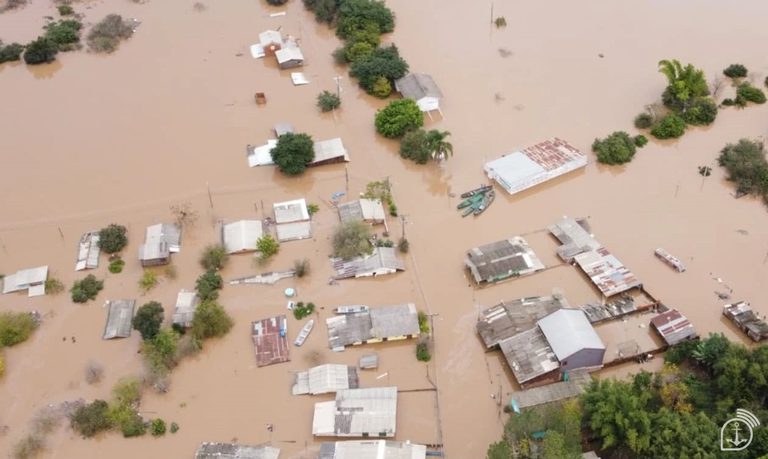 Cheia Rio Jacui.jpg Cheia Rio Jacui.jpg