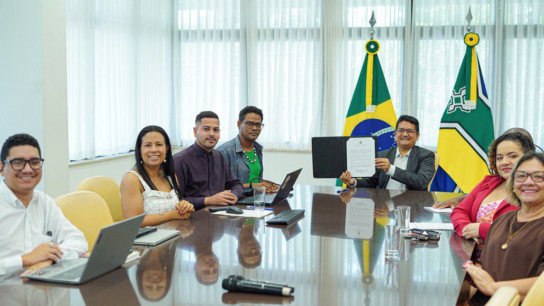 Com apoio do MDHC, estado do Amapá assina Pacto Federativo pela Erradicação do Trabalho Escravo Com apoio do MDHC, estado do Amapá assina Pacto Federativo pela Erradicação do Trabalho Escravo