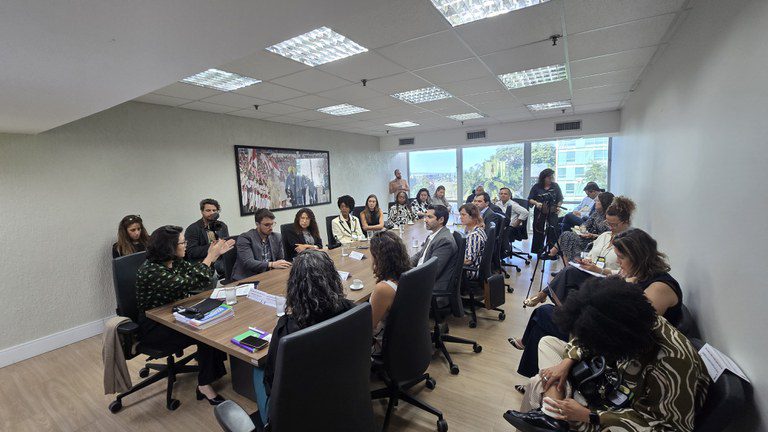 Influenciadores digitais e Governo debatem proteção à infância e à adolescência Influenciadores digitais e Governo debatem proteção à infância e à adolescência
