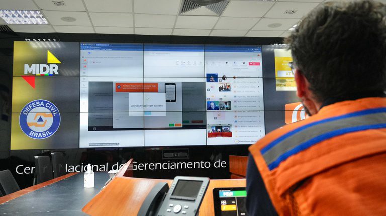 Defesa Civil Nacional percorre os nove estados do Nordeste para divulgar expansão da ferramenta de alertas Defesa Civil Nacional percorre os nove estados do Nordeste para divulgar expansão da ferramenta de alertas