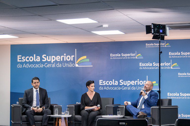 Descontos indevidos: aposentados e pensionistas deverão ser ressarcidos em parcela única Descontos indevidos: aposentados e pensionistas deverão ser ressarcidos em parcela única