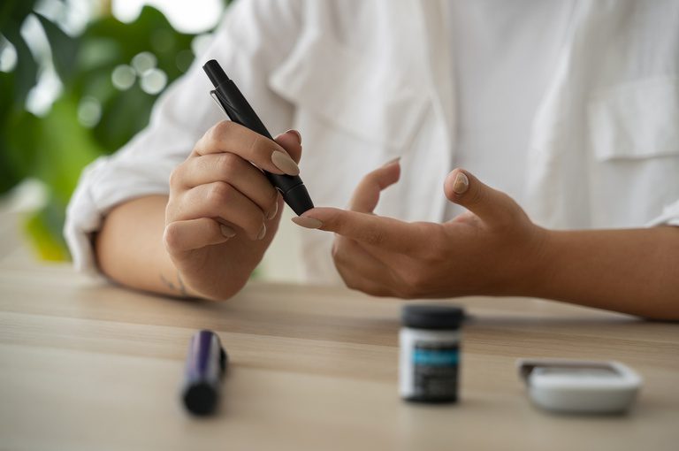 Diabetes: saiba como reconhecer a doença e evitar complicações à saúde Diabetes: saiba como reconhecer a doença e evitar complicações à saúde