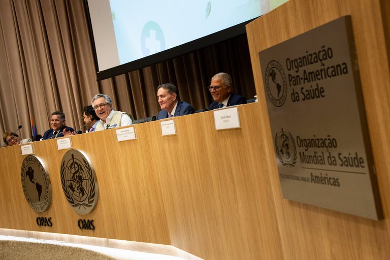 Câmara fecha com o Governo: frente parlamentar vai ajudar a combater malária Câmara fecha com o Governo: frente parlamentar vai ajudar a combater malária