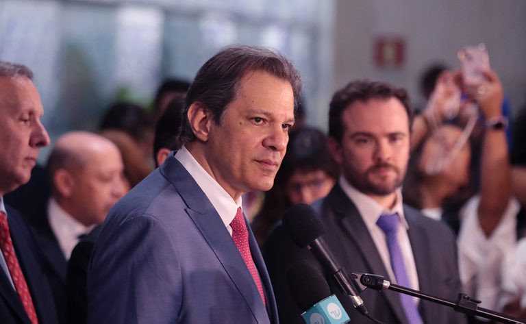 Governo adota novas ações fiscais e de justiça tributária debatidas com Congresso Governo adota novas ações fiscais e de justiça tributária debatidas com Congresso