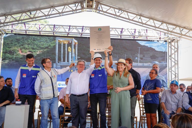 Governo Federal faz história no sertão paraibano com entrega da Barragem Engenheiro Ávidos Governo Federal faz história no sertão paraibano com entrega da Barragem Engenheiro Ávidos
