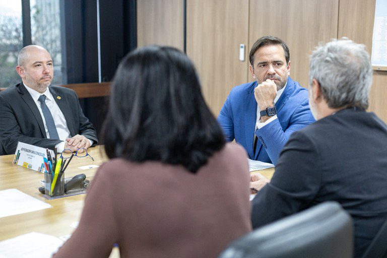 Governo Federal fortalece parceria com Europa para modernização ferroviária Governo Federal fortalece parceria com Europa para modernização ferroviária