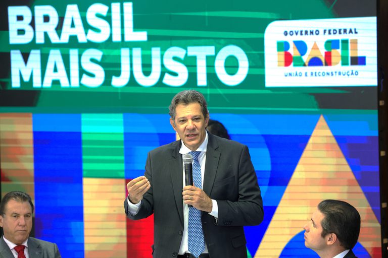 Haddad afirma que alternativas ao IOF só criam cobranças para os mais ricos Haddad afirma que alternativas ao IOF só criam cobranças para os mais ricos