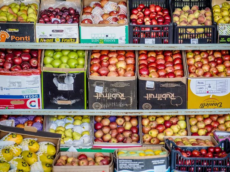 Com preços de alimentos em queda, inflação desacelera para 0,26% em maio Com preços de alimentos em queda, inflação desacelera para 0,26% em maio