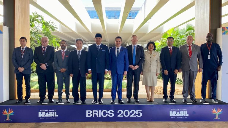 No Brics, ministro alerta: 'Não há justiça climática sem justiça urbana e social' No Brics, ministro alerta: 'Não há justiça climática sem justiça urbana e social'