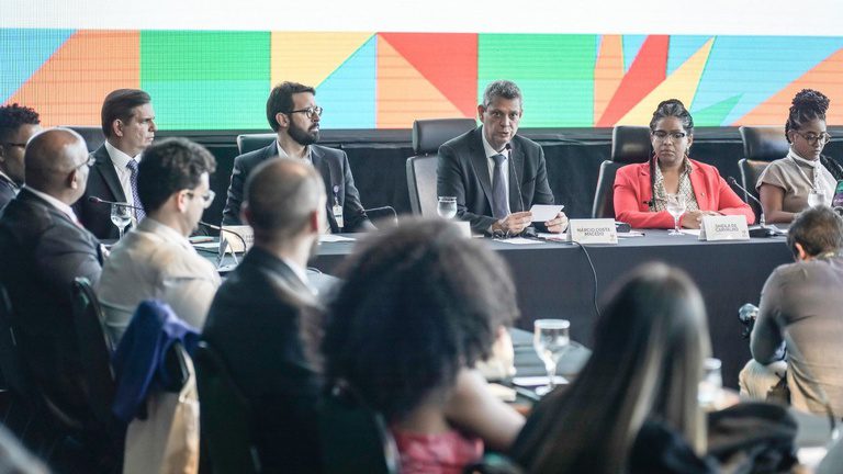 Juventude do Brics debate transição energética e prepara entrega para COP 30 Juventude do Brics debate transição energética e prepara entrega para COP 30