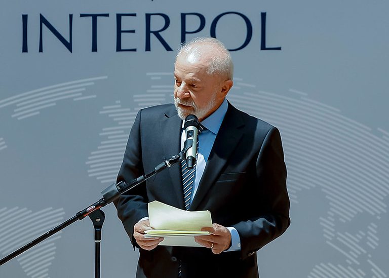 Na Interpol, Lula diz que combate ao crime organizado requer ações coordenadas entre países Na Interpol, Lula diz que combate ao crime organizado requer ações coordenadas entre países
