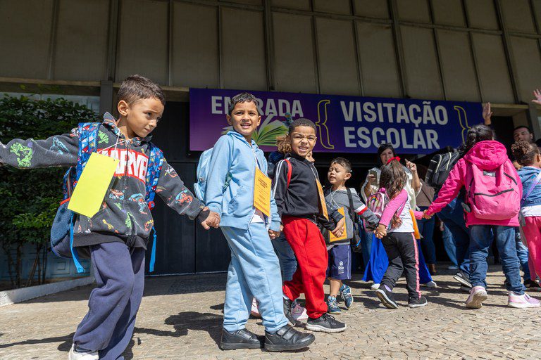 MinC e MEC na Bienal do Livro Rio 2025: encontro sobre a construção do novo PNLL MinC e MEC na Bienal do Livro Rio 2025: encontro sobre a construção do novo PNLL