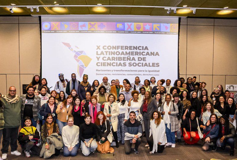 Ministério da Igualdade Racial fortalece articulações internacionais na Conferência da CLACSO, na Colômbia Ministério da Igualdade Racial fortalece articulações internacionais na Conferência da CLACSO, na Colômbia