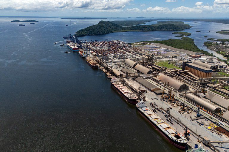 Ministro Silvio Costa Filho anuncia para agosto leilão do canal de acesso ao Porto de Paranaguá Ministro Silvio Costa Filho anuncia para agosto leilão do canal de acesso ao Porto de Paranaguá