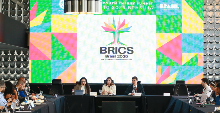 MME defende o protagonismo jovem e investimentos sustentáveis em transição energética MME defende o protagonismo jovem e investimentos sustentáveis em transição energética