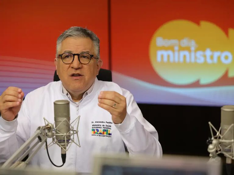 Nova parceria do SUS com rede privada para reduzir filas começa em agosto Nova parceria do SUS com rede privada para reduzir filas começa em agosto