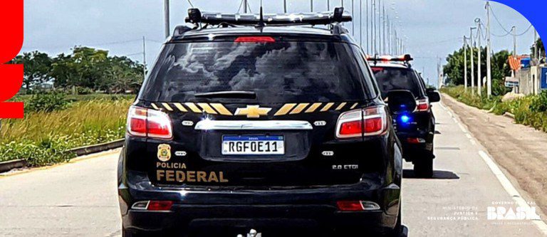 PF desmonta esquema que usava o Brasil como escala para imigração ilegal aos EUA PF desmonta esquema que usava o Brasil como escala para imigração ilegal aos EUA