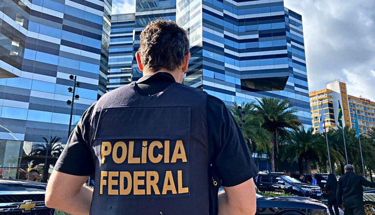 Em maio, Polícia Federal bate recorde ao capturar 1.351 criminosos foragidos Em maio, Polícia Federal bate recorde ao capturar 1.351 criminosos foragidos