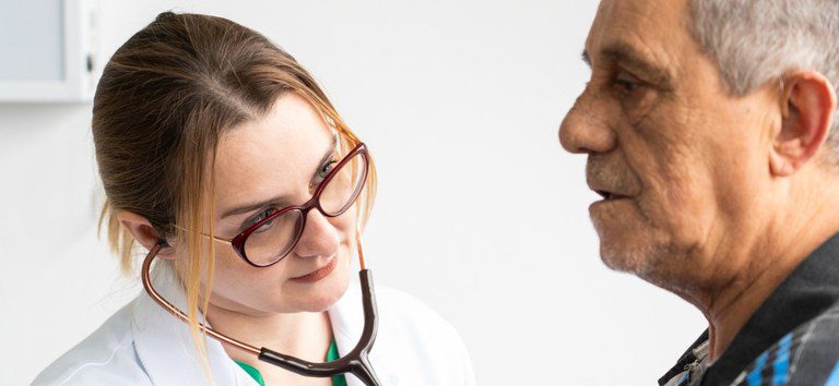Saúde alerta sobre aumento de casos de gripe e libera mais R$ 50 milhões para reforçar atendimento no SUS Saúde alerta sobre aumento de casos de gripe e libera mais R$ 50 milhões para reforçar atendimento no SUS