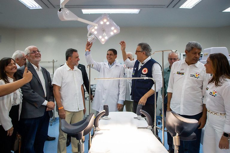 Saúde em ação: novo Hospital Octávio Mangabeira e mais 167 ambulâncias do Samu Saúde em ação: novo Hospital Octávio Mangabeira e mais 167 ambulâncias do Samu