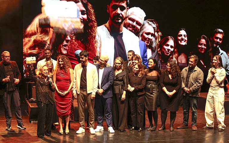 'Sem Censura', 40 anos, recebe prêmio inédito de Melhor Programa de TV da APCA 'Sem Censura', 40 anos, recebe prêmio inédito de Melhor Programa de TV da APCA