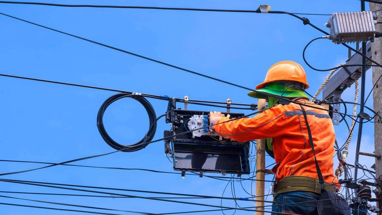 56% da banda larga no Brasil é fornecida por pequenas operadoras, segundo Anatel 56% da banda larga no Brasil é fornecida por pequenas operadoras, segundo Anatel