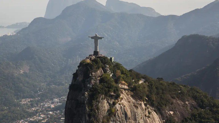 AGU garante domínio do ICMBio sobre o Alto Corcovado AGU garante domínio do ICMBio sobre o Alto Corcovado