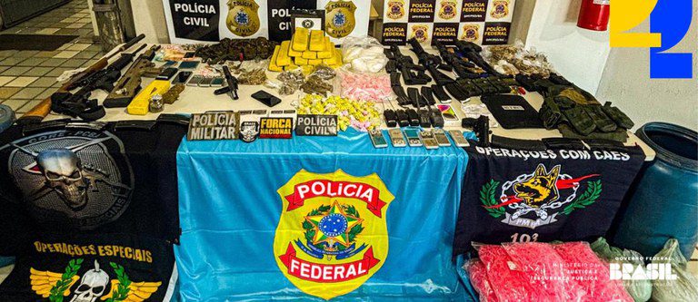 Operação apreende arsenal de guerra de facções criminosas em área indígena da Bahia Operação apreende arsenal de guerra de facções criminosas em área indígena da Bahia