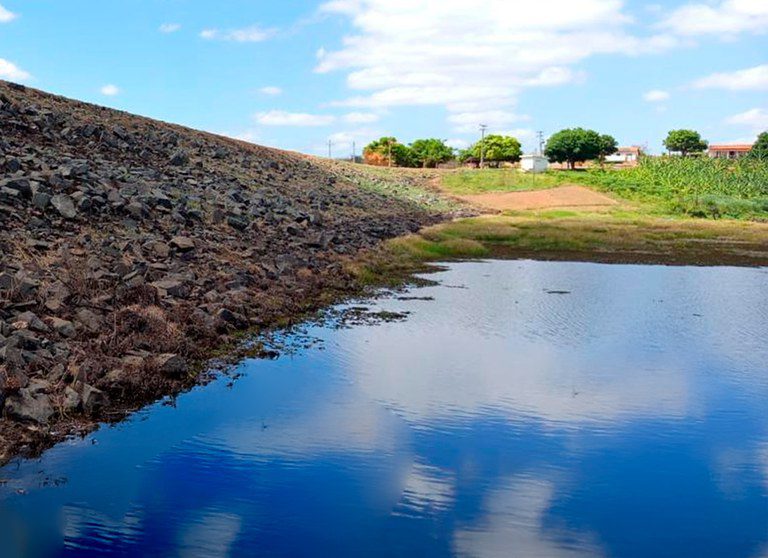 Barragem Manuel Balbino, no Ceará, é totalmente refeita pelo Governo Federal Barragem Manuel Balbino, no Ceará, é totalmente refeita pelo Governo Federal