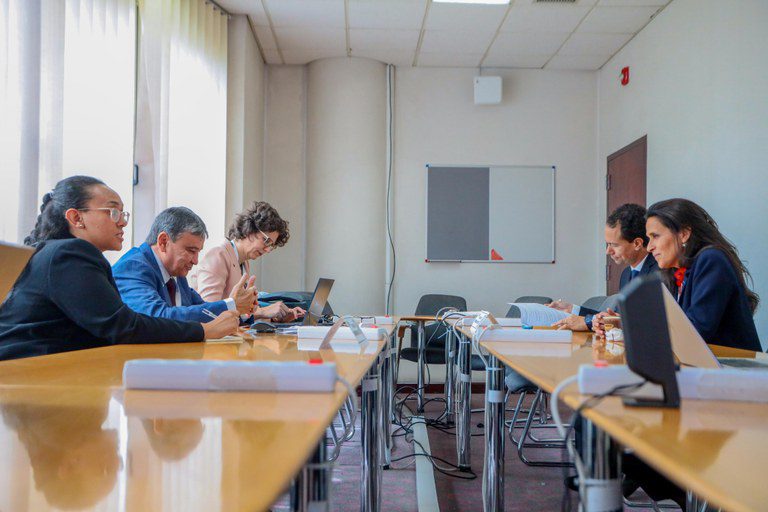 Brasil e França discutem cooperação climática e combate à fome em reunião na Etiópia Brasil e França discutem cooperação climática e combate à fome em reunião na Etiópia
