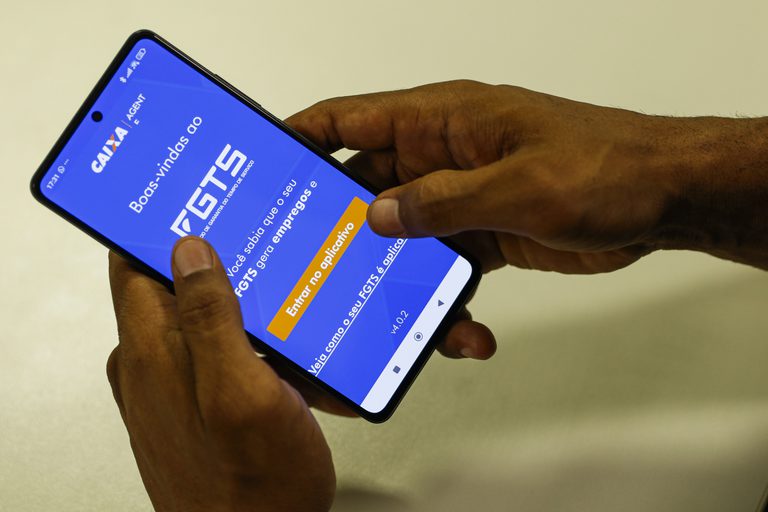 Conselho do FGTS aprova distribuição de R$ 12,9 bilhões para trabalhadores