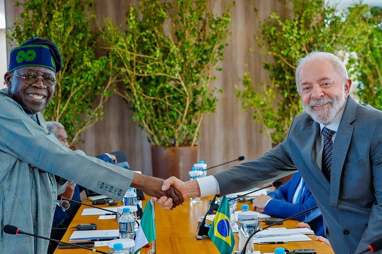 Em bilateral com presidente da Nigéria, Lula discute ampliação do intercâmbio comercial Em bilateral com presidente da Nigéria, Lula discute ampliação do intercâmbio comercial
