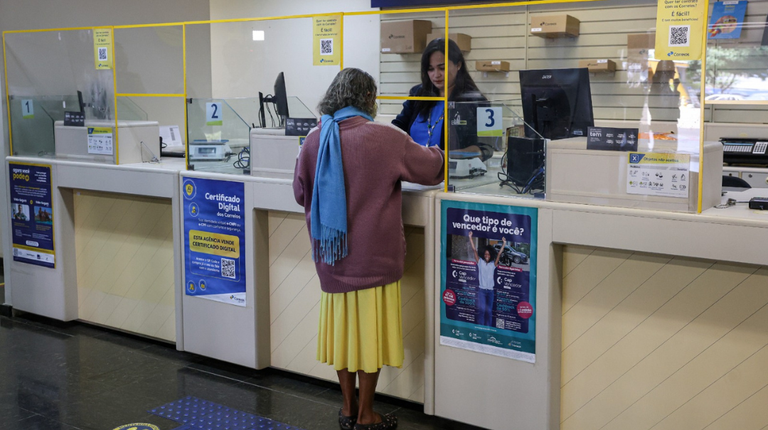 Em um mês, Correios atende 1,3 milhão de aposentados e pensionistas do INSS Em um mês, Correios atende 1,3 milhão de aposentados e pensionistas do INSS