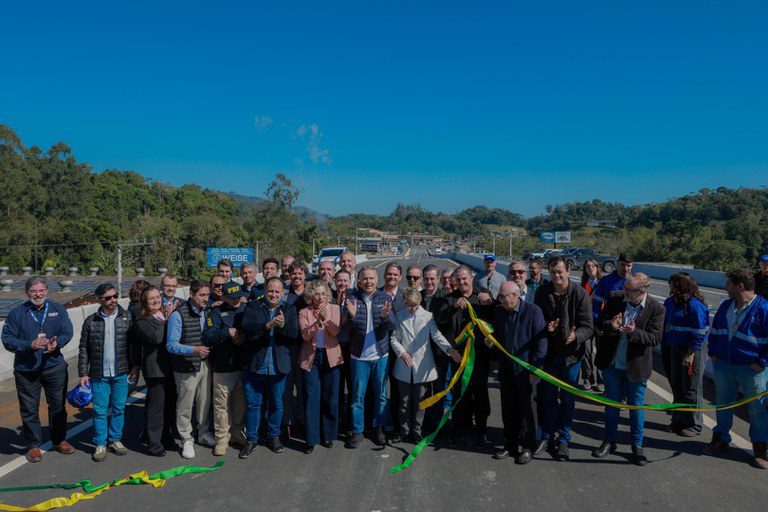 Em Blumenal, Governo Federal entrega complexo viário estratégico para Santa Catarina Em Blumenal, Governo Federal entrega complexo viário estratégico para Santa Catarina