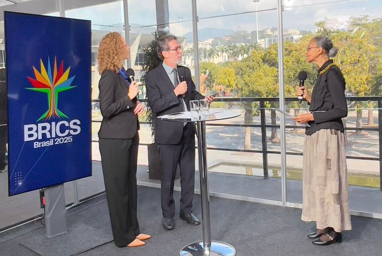 Marina Silva destaca desafios para a implementação da justiça climática Marina Silva destaca desafios para a implementação da justiça climática