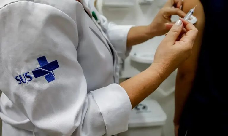 Governo Federal institui Política Nacional de Enfrentamento da Infecção por HPV Governo Federal institui Política Nacional de Enfrentamento da Infecção por HPV