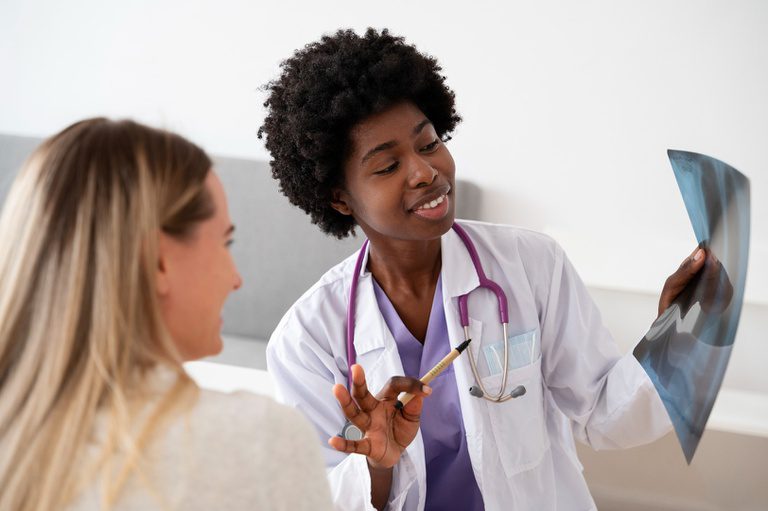 Etapa prática do Revalida ocorre em hospitais da Rede Ebserh